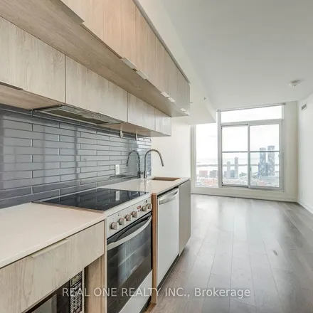 Image 2 - Grid Condos, 181 Dundas Street East, Old Toronto, ON M5A 4R6, Canada - Apartment for rent