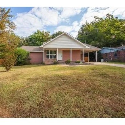 Image 1 - 1532 Lewis Avenue, Dyersburg, TN 38024, USA - House for sale