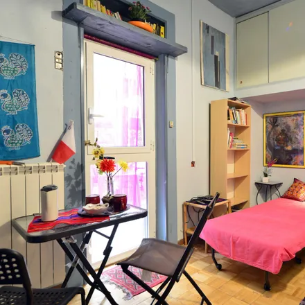 Rent this 3 bed room on Somo in Via Goffredo Mameli, 5