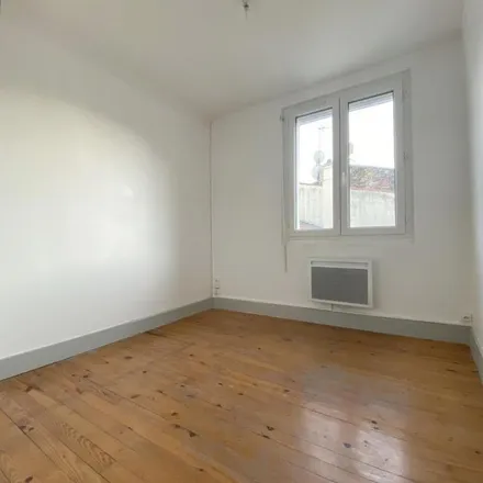 Rent this 2 bed apartment on 28 Boulevard Aristide Briand in 42650 Saint-Jean-Bonnefonds, France