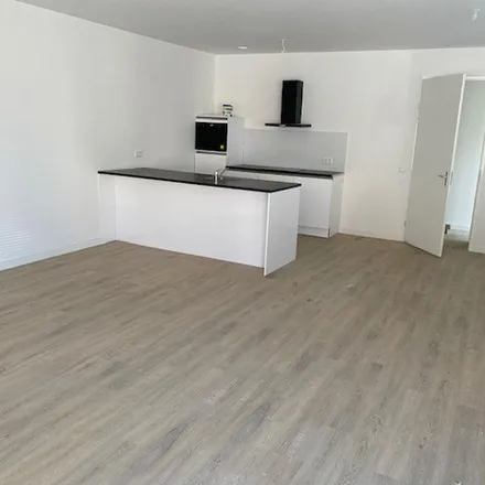 Rent this 2 bed apartment on Van Hogendorpstraat 139 in 5046 LC Tilburg, Netherlands