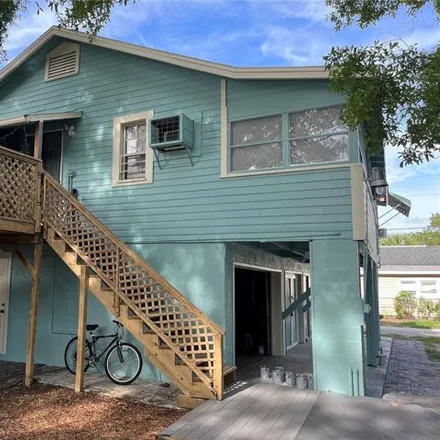 Rent this 1 bed house on 1187 Queen Street North in Saint Petersburg, FL 33713