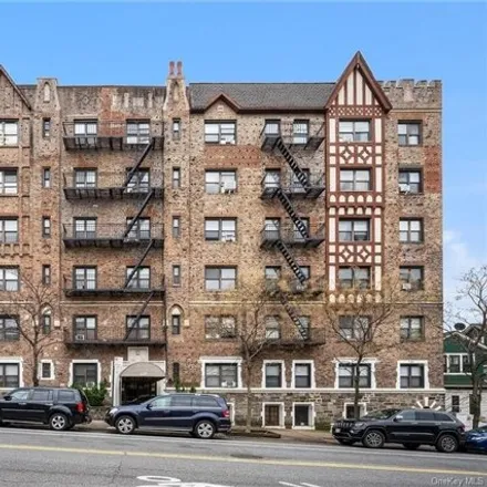 Image 1 - 130 Bay Ridge Parkway, New York, NY 11209, USA - Apartment for sale
