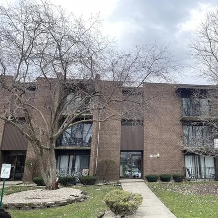 Buy this 2 bed condo on 12899 South Kenneth Avenue in Alsip, IL 60803