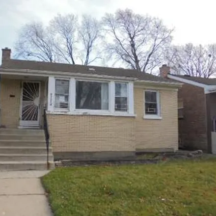 Buy this 2 bed house on 9115 South Dante Avenue in Chicago, IL 60619
