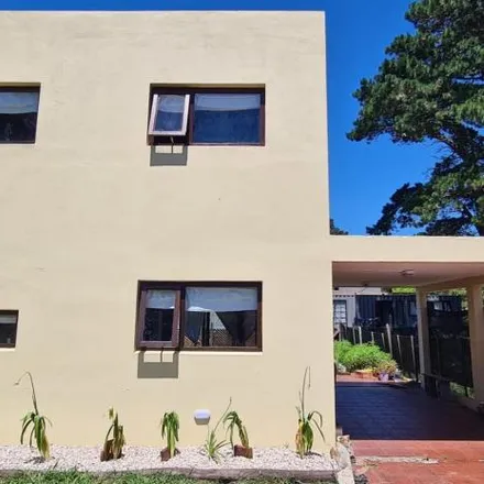 Rent this 2 bed house on Calle 499 in Los Acantilados, Mar del Plata
