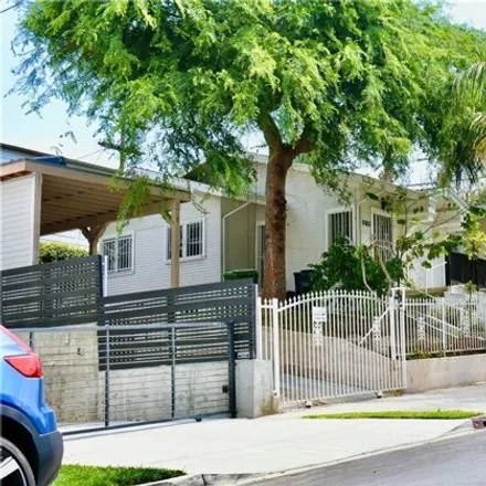 Image 4 - 2531 West 2nd Street, Los Angeles, CA 90057, USA - House for sale