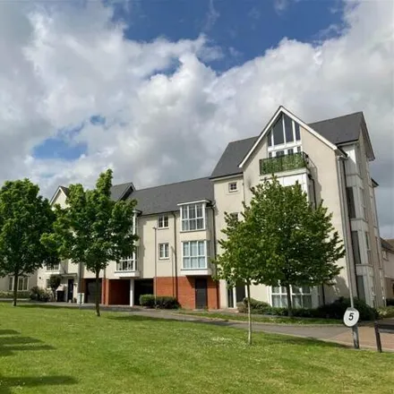 Buy this 2 bed apartment on Lambourne Chase in Chelmsford, CM2 9FF