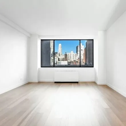 Image 3 - 243 East 58th Street, New York, NY 10022, USA - Apartment for rent