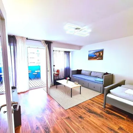 Rent this 3 bed apartment on Rather Straße 94 in 40476 Dusseldorf, Germany