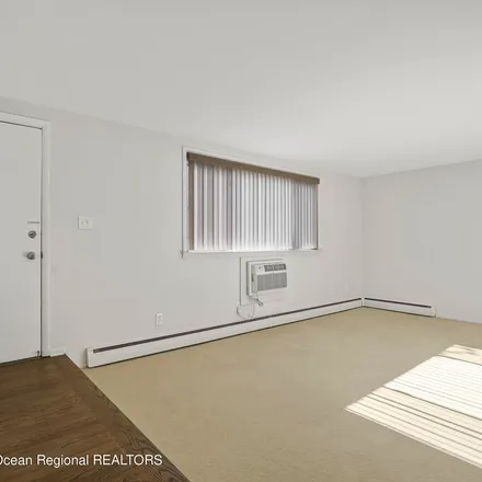 Image 1 - 50 Sternberger Avenue, Long Branch, NJ 07740, USA - Apartment for rent