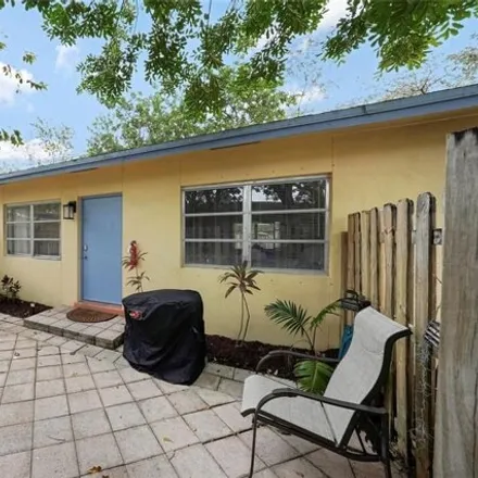 Rent this 1 bed house on 617 Se 16th St Apt 2 in Fort Lauderdale, Florida