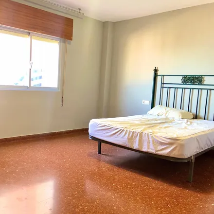 Image 4 - Camino de la Desviación, 16, 29018 Málaga, Spain - Apartment for rent