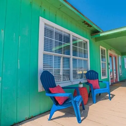 Image 6 - 416 Seashell Drive, Surfside Beach, Brazoria County, TX 77541, USA - House for sale