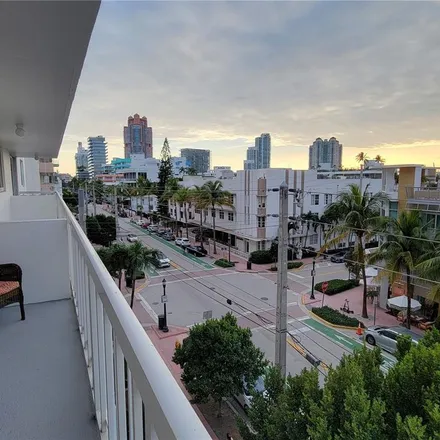 Image 9 - Local House Hotel, 400 Ocean Drive, Miami Beach, FL 33139, USA - Apartment for rent
