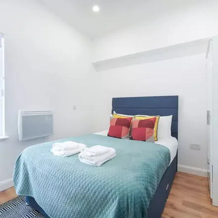 Rent this 1 bed apartment on Longridge Mansion in 76 Longridge Road, London