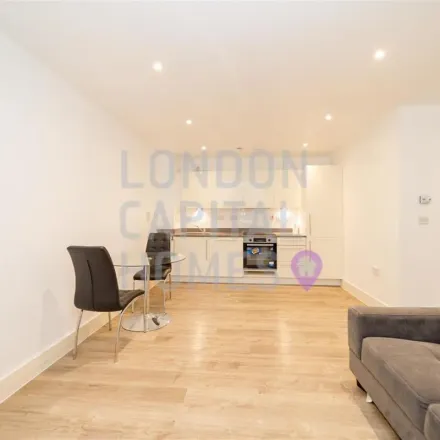 Image 6 - North Dockside, Canary Wharf, London, E14 5HA, United Kingdom - Apartment for rent