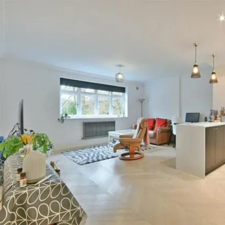 Buy this 2 bed apartment on 82 Chatsworth Road in London, NW2 5QZ