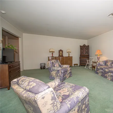 Image 3 - 20 Guilford Court, Ridge, NY 11961, USA - Condo for sale