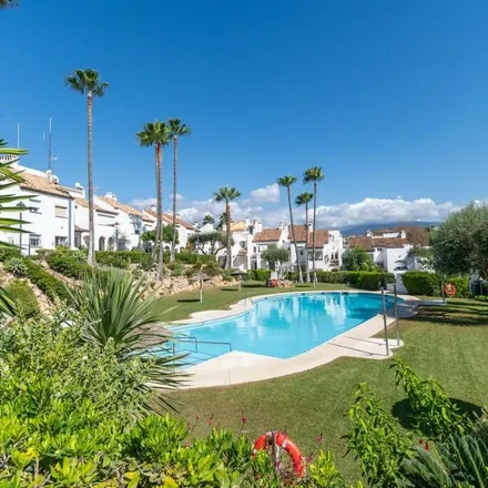 Image 2 - Estepona, Andalusia, Spain - Townhouse for sale