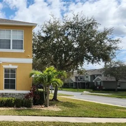 Rent this 3 bed townhouse on 1613 Buckeye Falls Way in Orange County, FL 32824