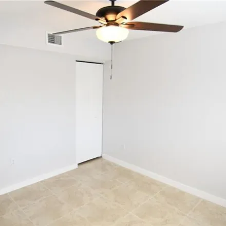 Image 8 - 1398 Northwest 61st Street, Liberty Square, Miami, FL 33142, USA - Apartment for rent