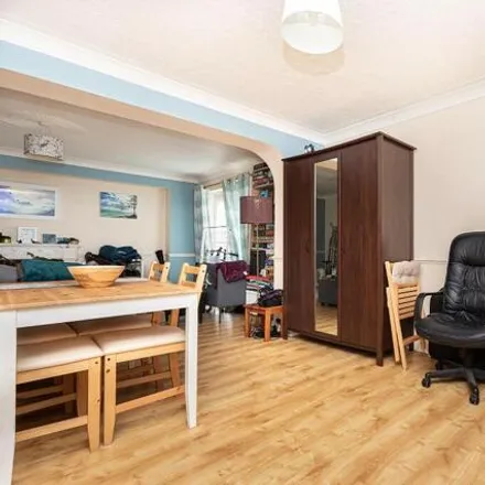 Image 3 - St Clements Court, 65 Cleveland Road, Bournemouth, BH1 4FH, United Kingdom - Apartment for sale