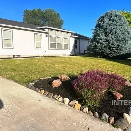 Buy this 3 bed house on 1130 Dillon Drive in Weiser, Washington County
