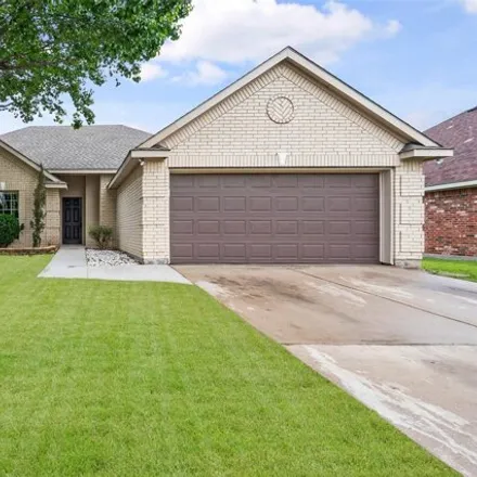 Buy this 4 bed house on 1058 Remington Ranch Road in Mansfield, TX 76063