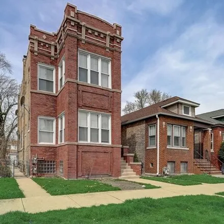 Buy this 6 bed house on West 14th Street in Cicero, IL 60804