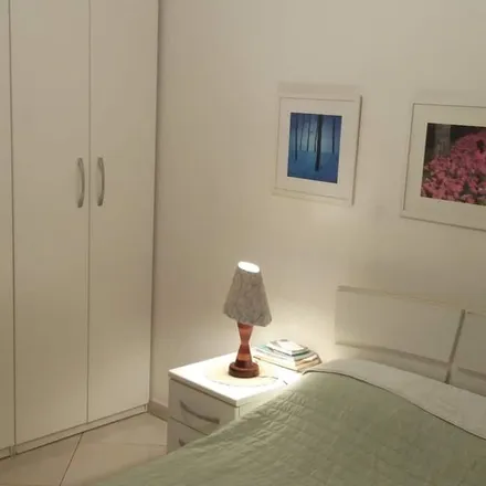 Rent this 1 bed apartment on Rua Manoel Brazil Camargo in Jardim Continental, Marília - SP