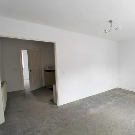 Image 4 - 46 Lewis Street, Crewe, CW2 7QS, United Kingdom - Apartment for rent