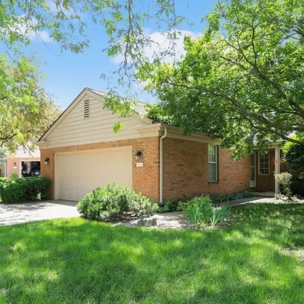Buy this 3 bed condo on 1498 Old Farm Road in Champaign, IL 61821