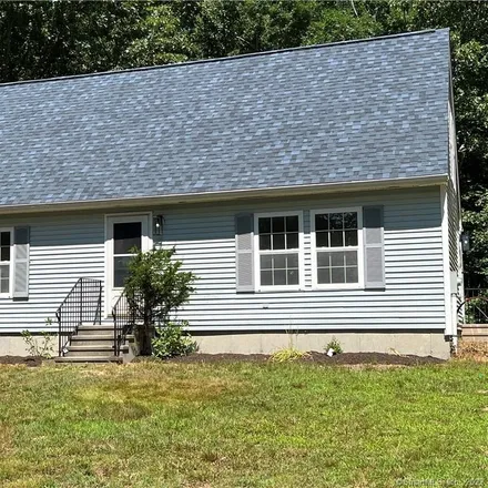 Buy this 4 bed house on 289 Norwich-New London Turnpike in Uncasville, Montville