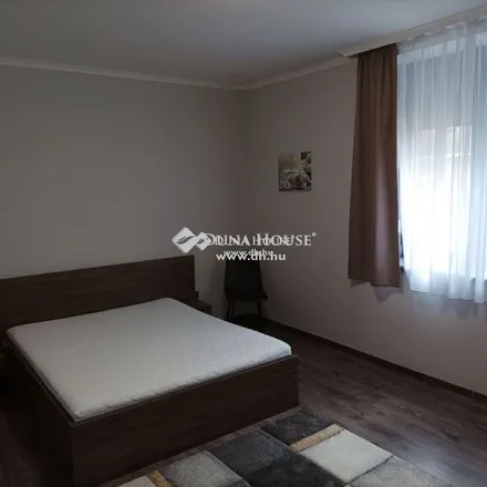 Rent this 1 bed apartment on Angster József Szakképző Iskola in Pécs, Marosvásárhely utca