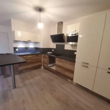 Rent this 2 bed apartment on 6 bis Rue Henri Barbusse in 93370 Montfermeil, France