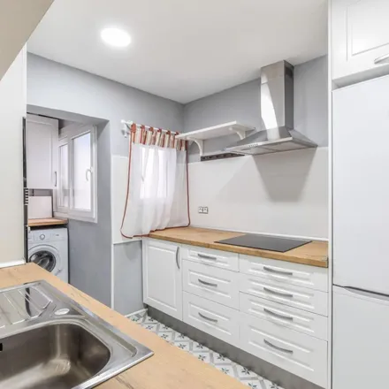 Image 1 - Calle del Mar Menor, 24, 28033 Madrid, Spain - Apartment for rent