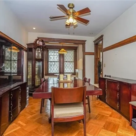 Image 5 - 1776 West 10th Street, New York, NY 11223, USA - House for sale