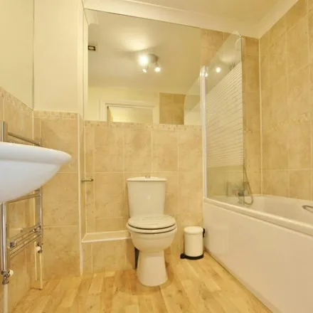 Image 7 - Palmerston Road, Bournemouth, BH1 4HT, United Kingdom - Apartment for rent