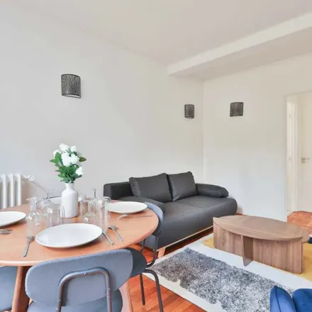 Rent this 2 bed apartment on 71 Boulevard Victor Hugo in 92200 Neuilly-sur-Seine, France