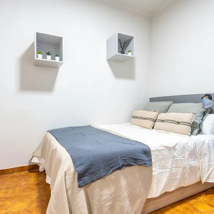 Rent this 1 bed apartment on Ronda del Guinardó in 08001 Barcelona, Spain