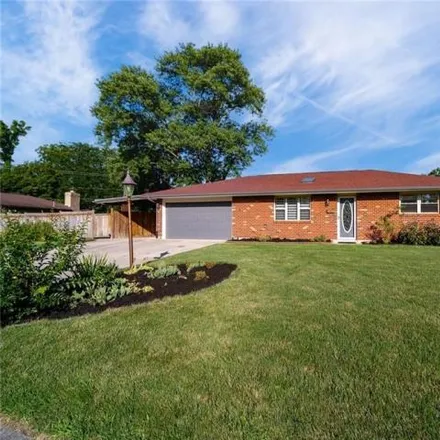 Image 2 - 6187 Imperial Hills Drive, Montgomery County, OH 45414, USA - House for sale