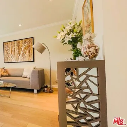Image 1 - 8535 W West Knoll Dr Apt 315, West Hollywood, California, 90069 - Condo for sale