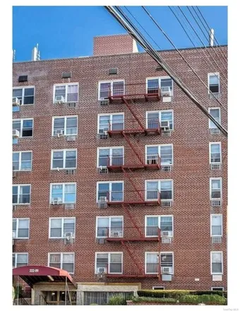 Image 1 - 222-89 Braddock Avenue, New York, NY 11427, USA - Apartment for sale