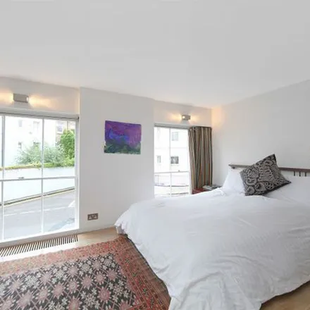 Rent this 2 bed apartment on 12a Penzance Place in London, W11 4PE