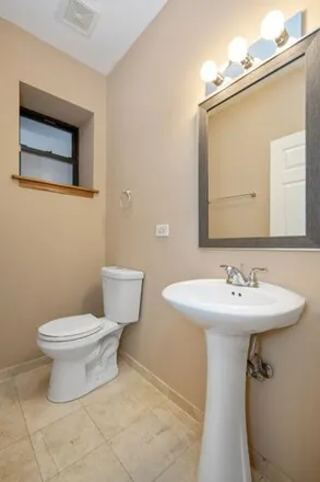 Image 7 - 2118-2124 West 35th Street, Chicago, IL 60632, USA - Townhouse for sale