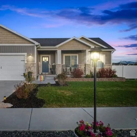 Image 1 - 340 South, Hyrum, UT 84319, USA - House for sale
