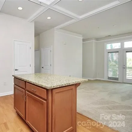 Image 9 - 500 New Bern Station Court, Charlotte, NC 28209, USA - Condo for sale