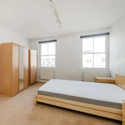 Rent this 2 bed room on Alexa Court in 73 Lexham Gardens, London