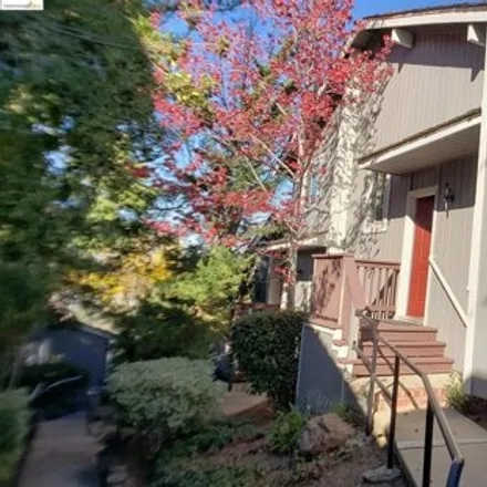 Buy this 2 bed condo on Kirkwood Oaks in Concord, CA 94517